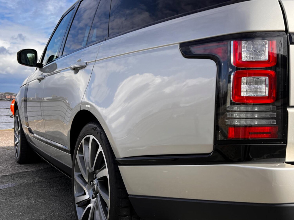 LAND ROVER RANGE ROVER