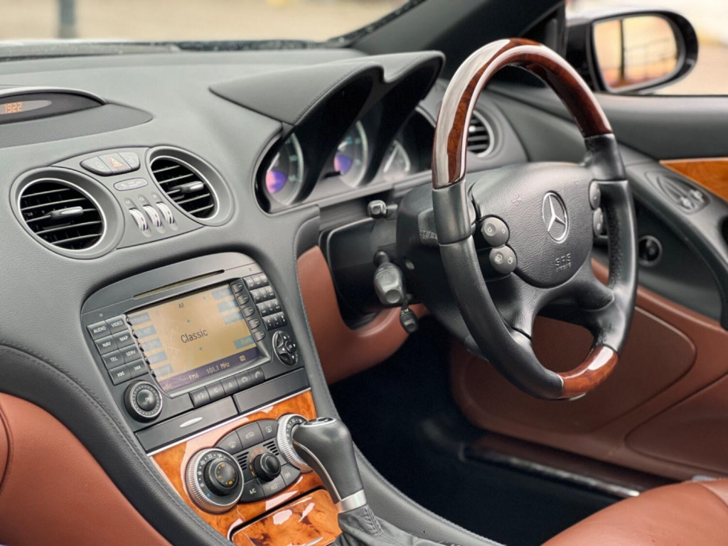 MERCEDES-BENZ SL CLASS