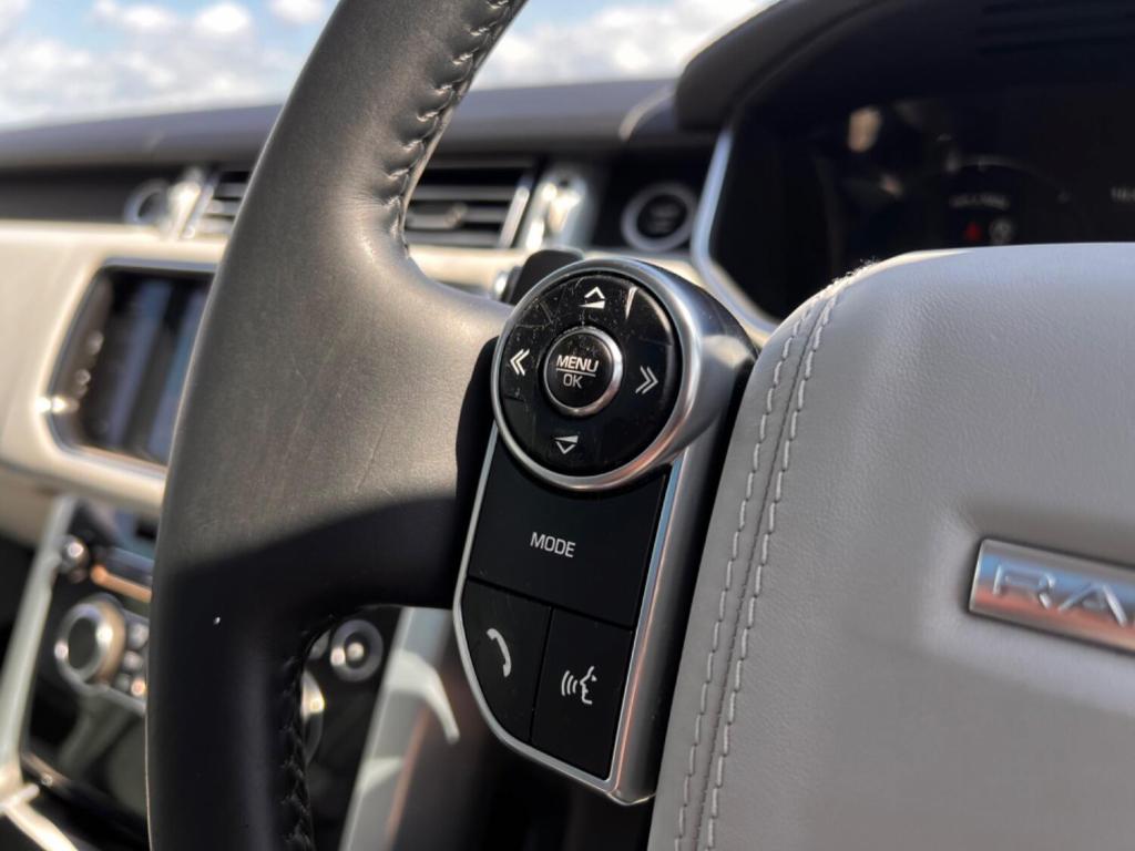 LAND ROVER RANGE ROVER