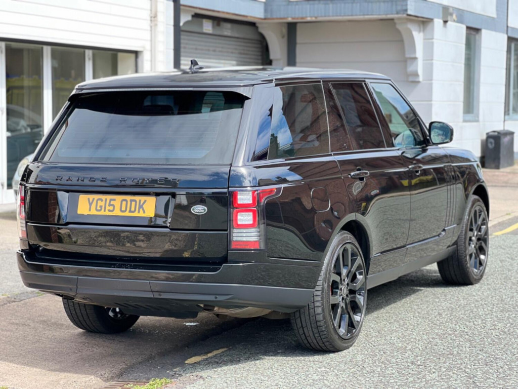 View LAND ROVER RANGE ROVER 3.0 TD V6 Vogue SE