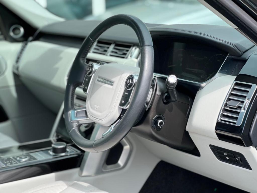 LAND ROVER RANGE ROVER