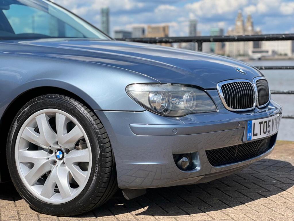 BMW 7 SERIES