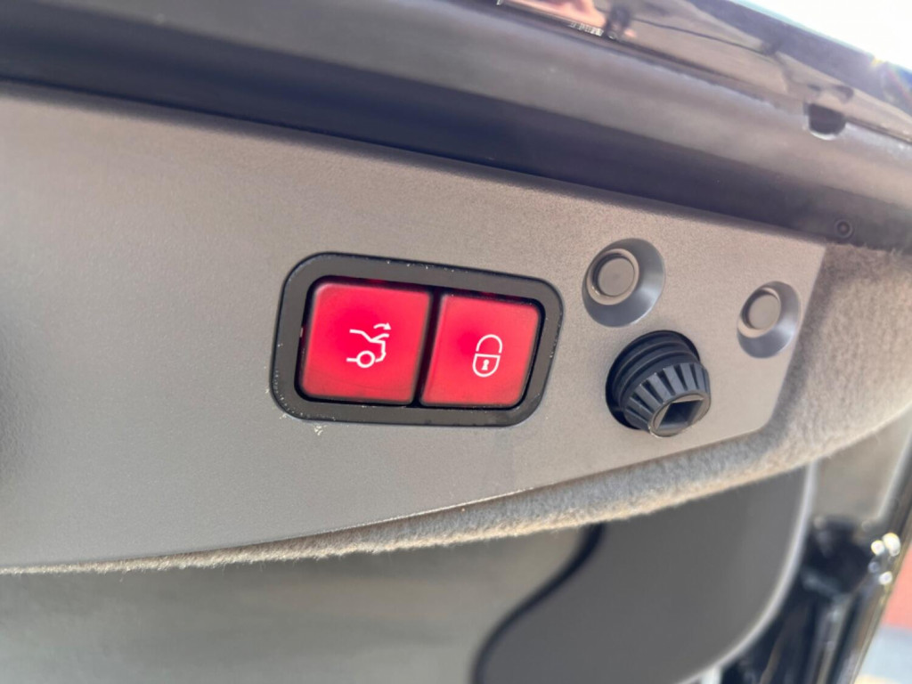 MERCEDES-BENZ SL CLASS