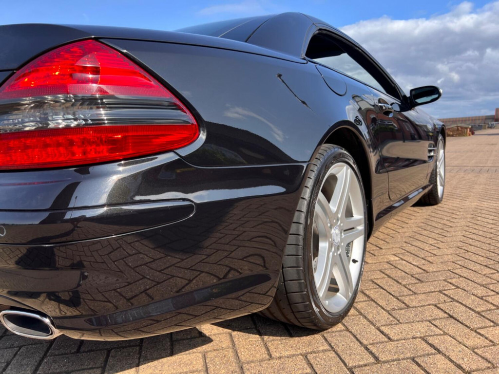 MERCEDES-BENZ SL CLASS