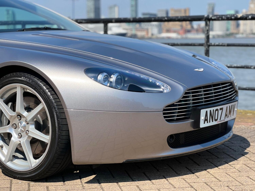 View ASTON MARTIN VANTAGE 4.3 V8