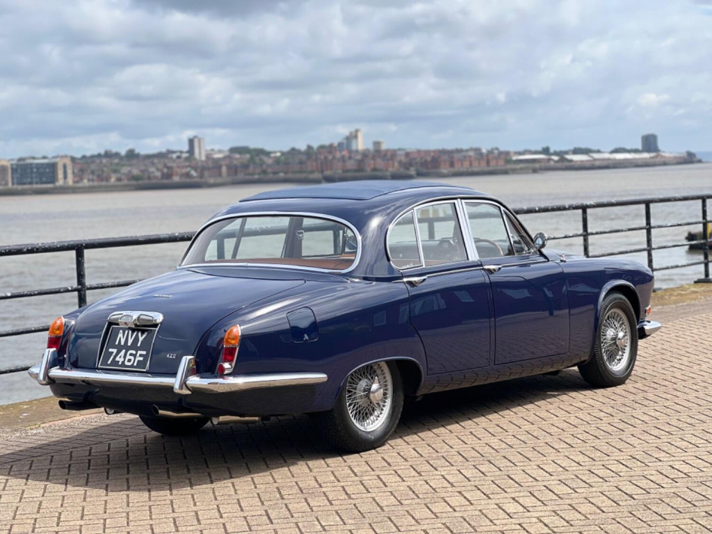 JAGUAR 420