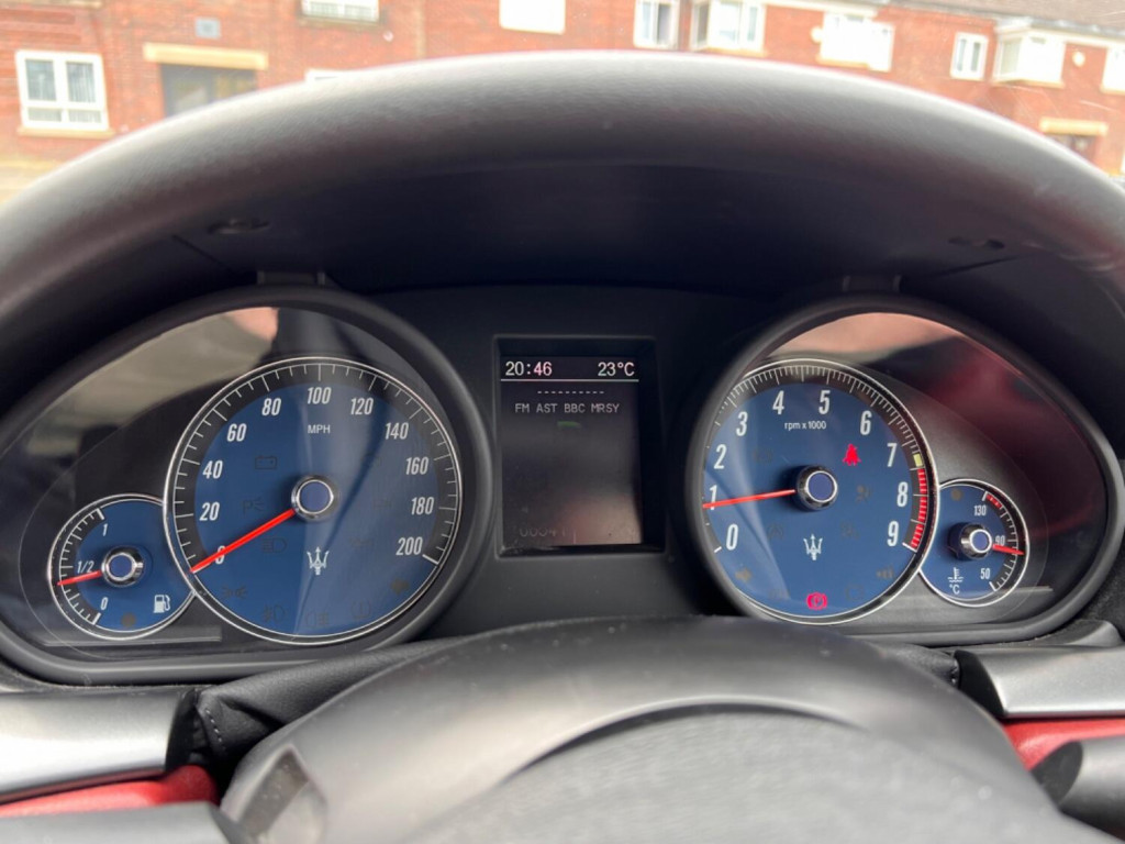 MASERATI GRANTURISMO