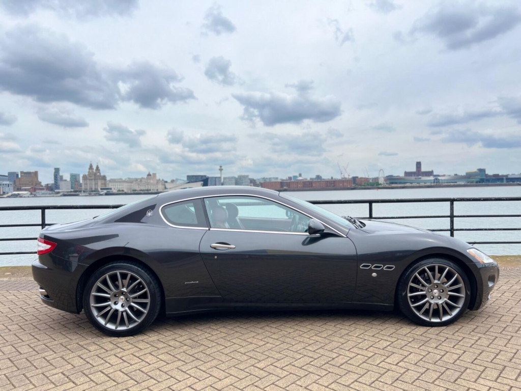 View MASERATI GRANTURISMO 4.7 V8 S