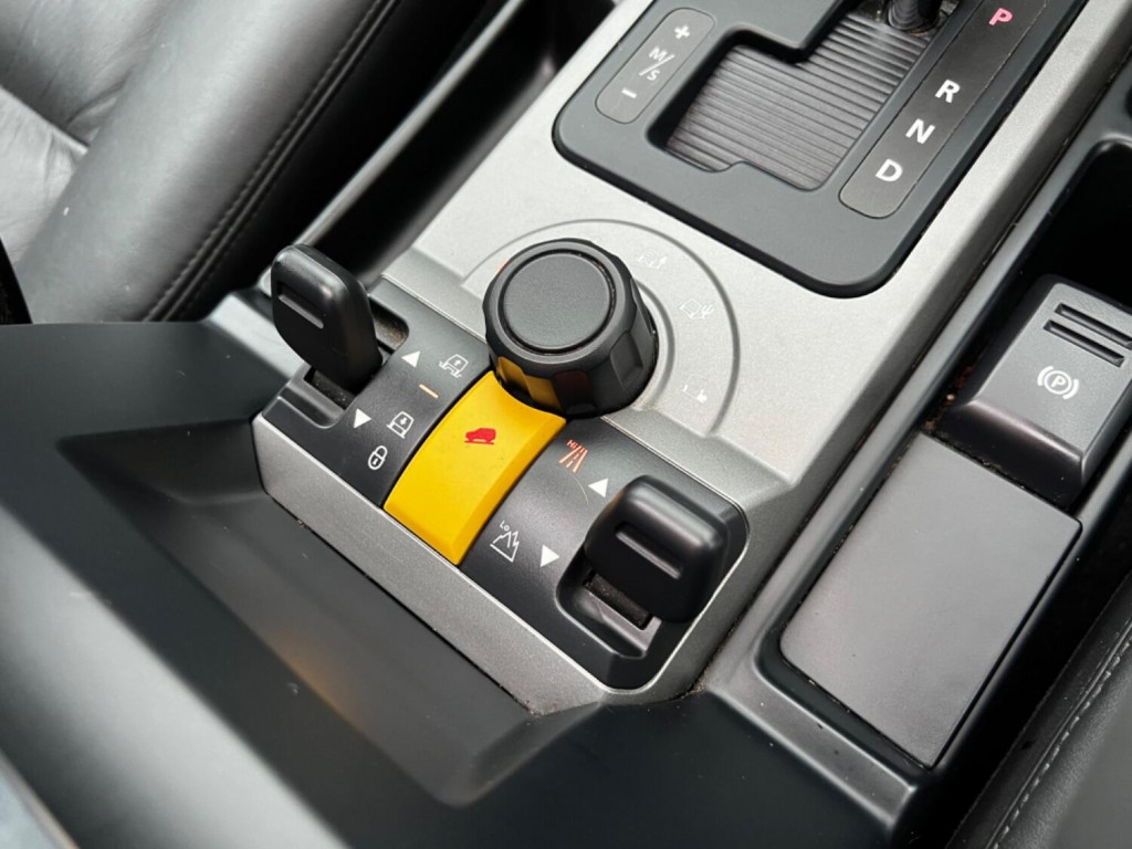 LAND ROVER DISCOVERY 3