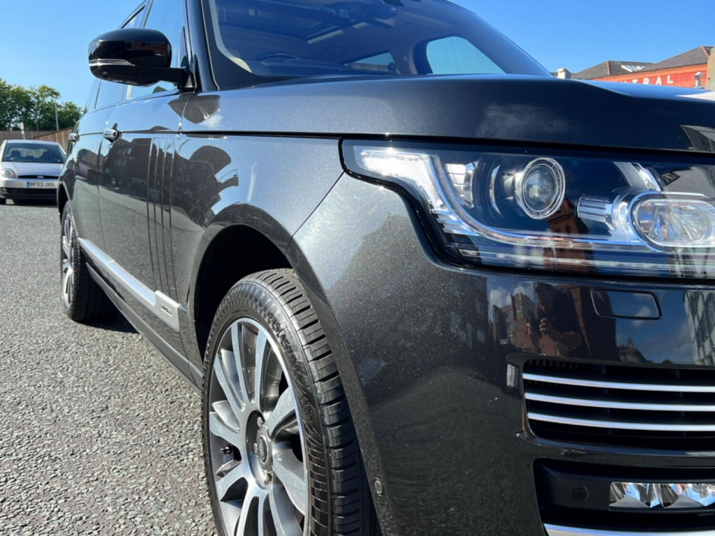 LAND ROVER RANGE ROVER