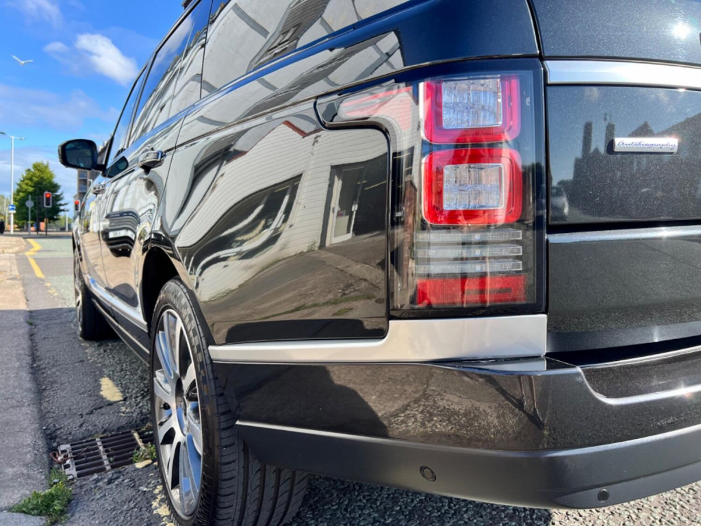 LAND ROVER RANGE ROVER