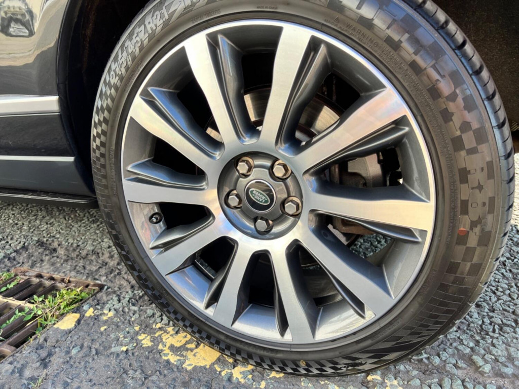 LAND ROVER RANGE ROVER