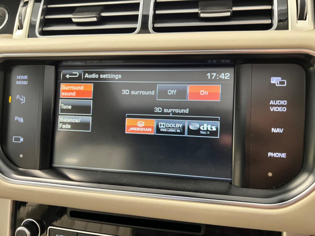 LAND ROVER RANGE ROVER