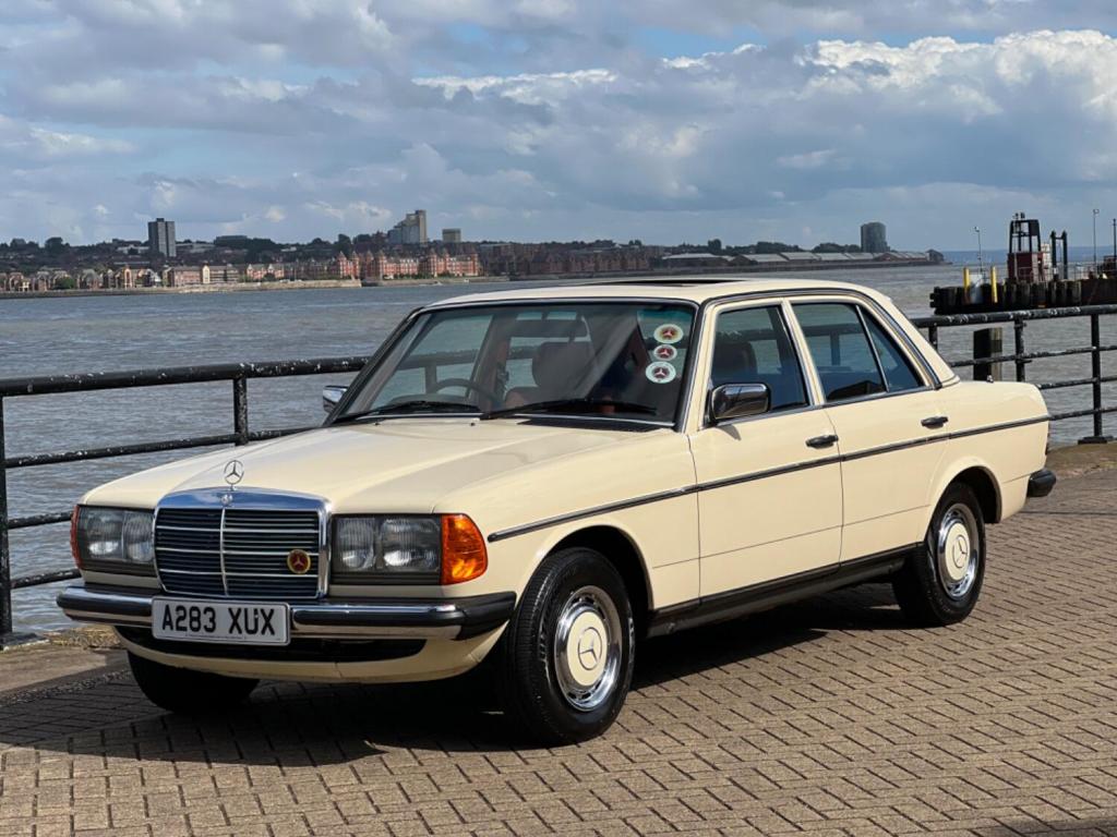 MERCEDES-BENZ 240