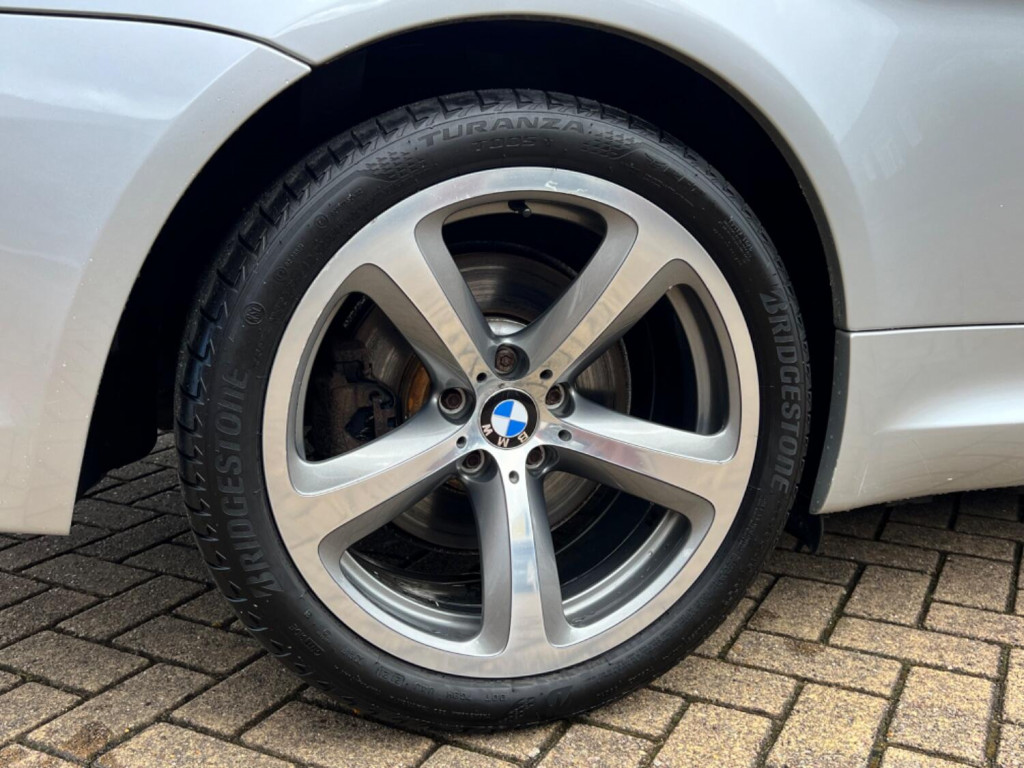 BMW 6 SERIES