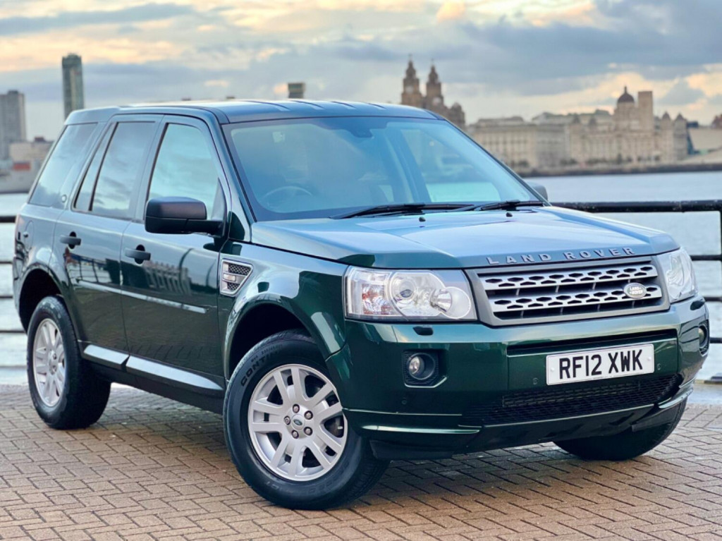 View LAND ROVER FREELANDER 2 2.2 TD4 XS