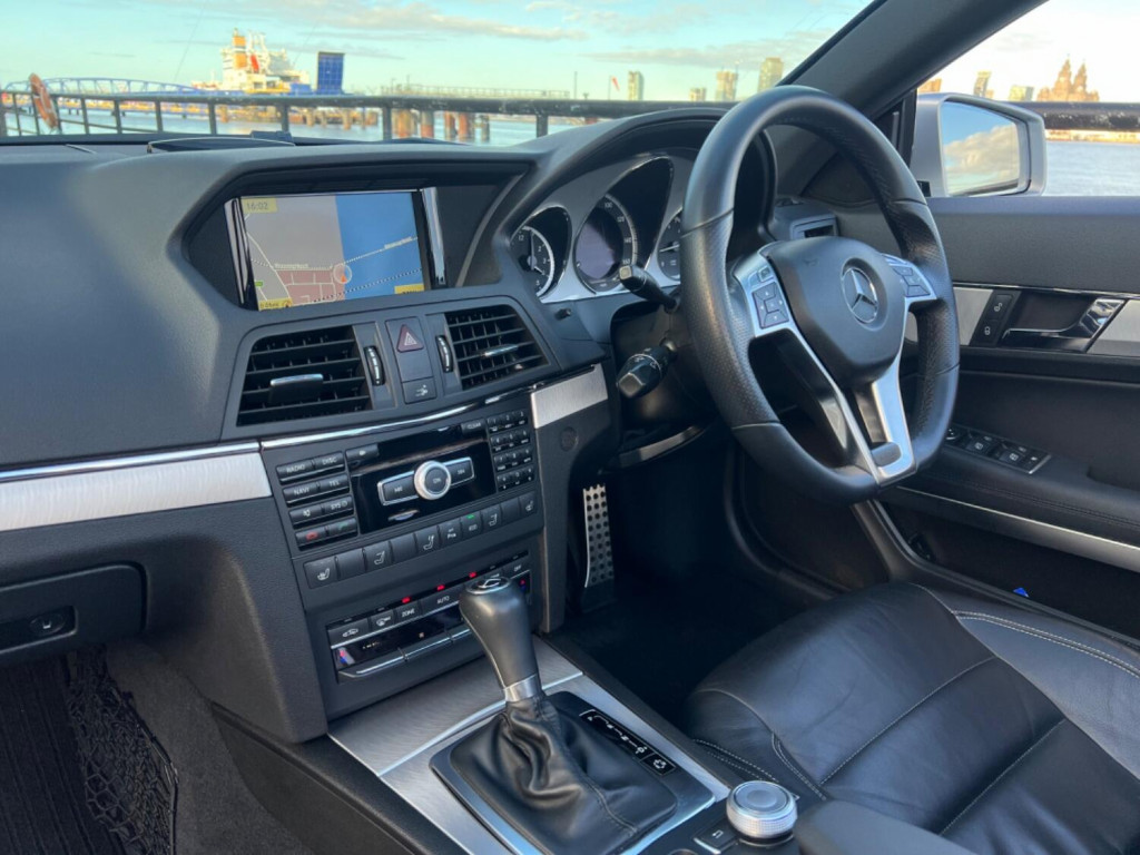 MERCEDES-BENZ E CLASS