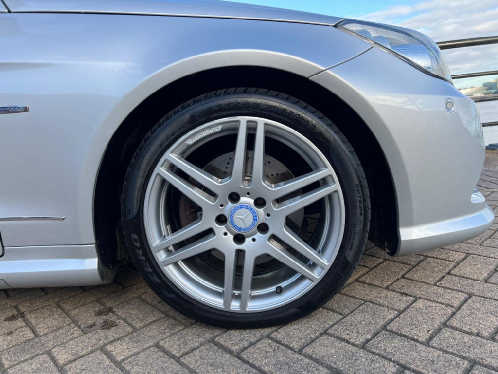 MERCEDES-BENZ E CLASS