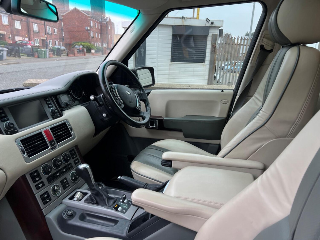 LAND ROVER RANGE ROVER