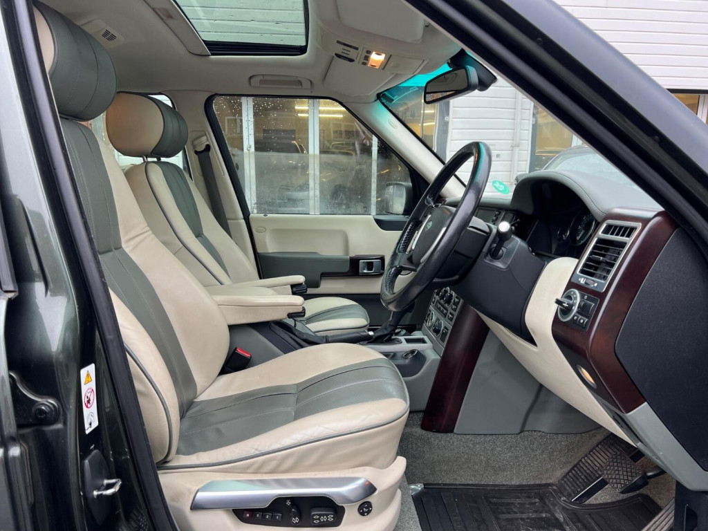 LAND ROVER RANGE ROVER