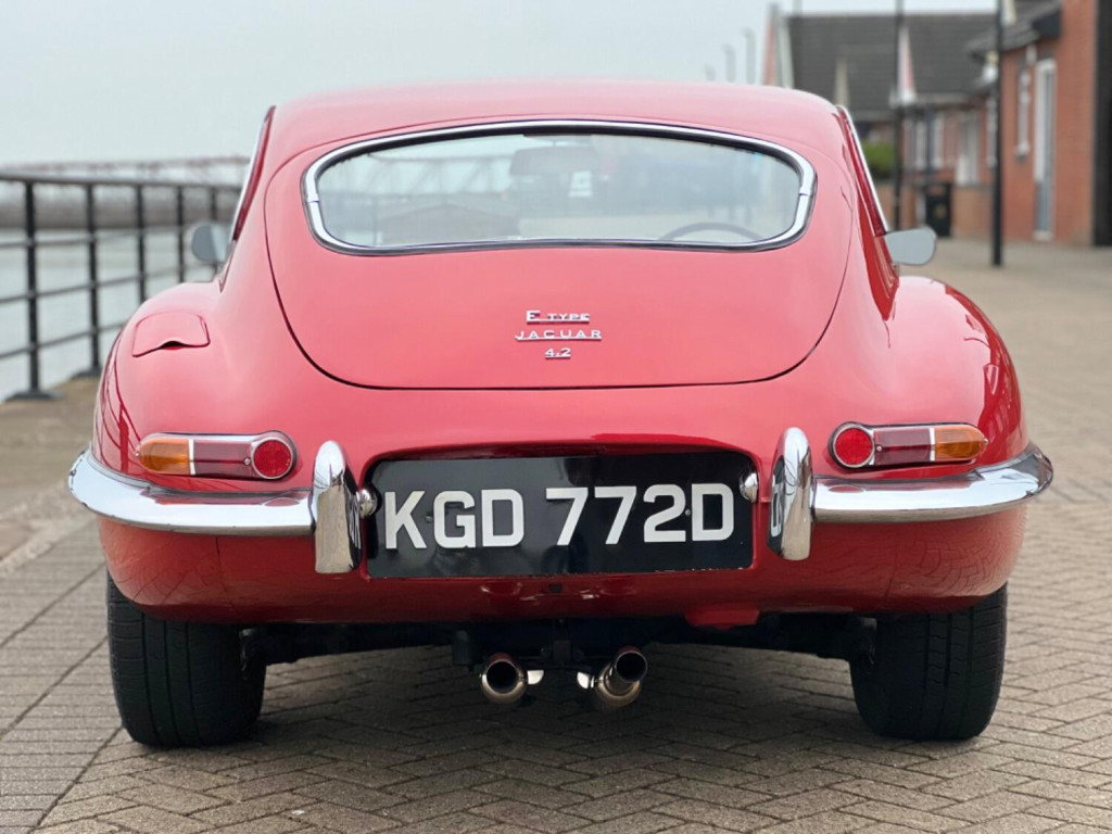 JAGUAR E-TYPE