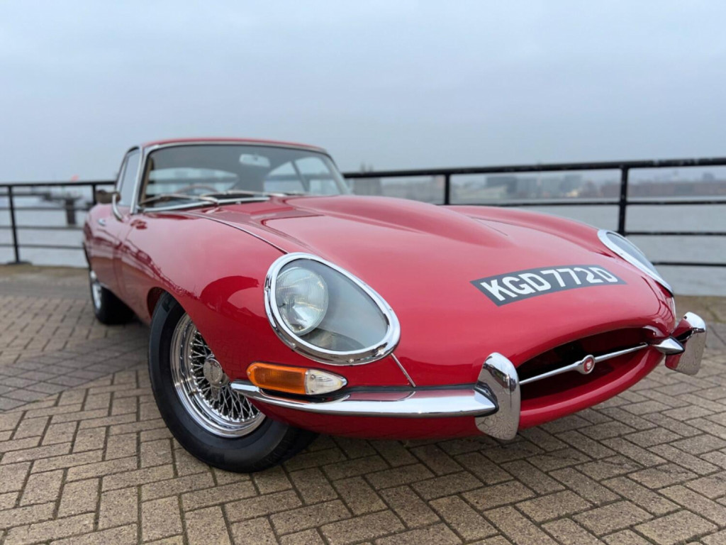 JAGUAR E-TYPE