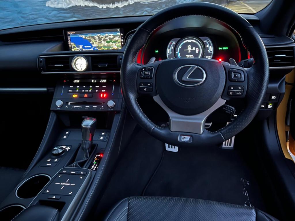 LEXUS RC