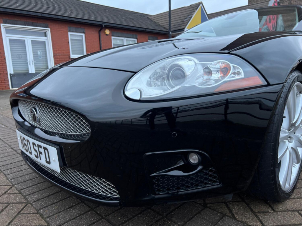 JAGUAR XKR
