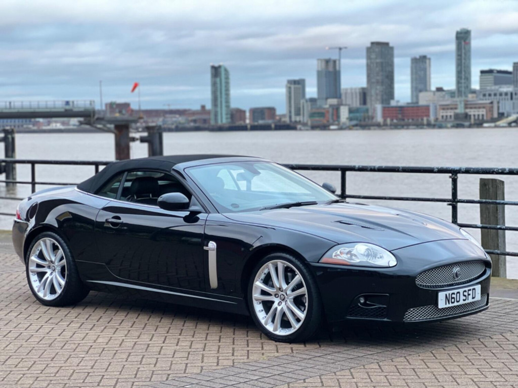 JAGUAR XKR
