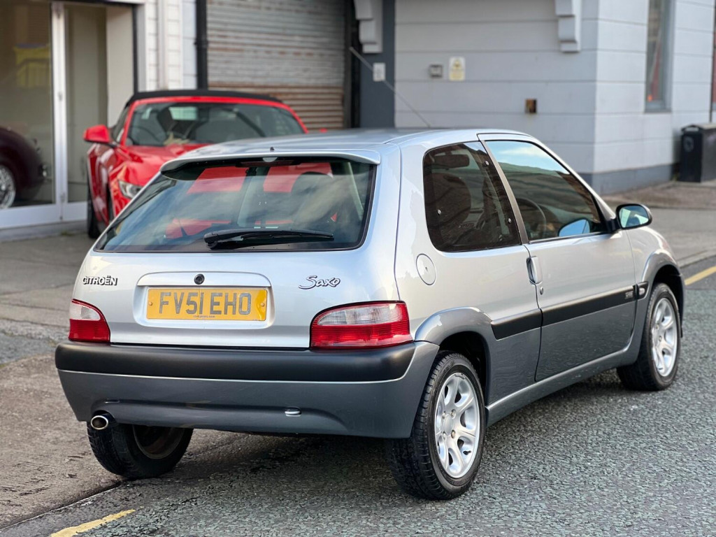 View CITROEN SAXO 1.6 i VTR