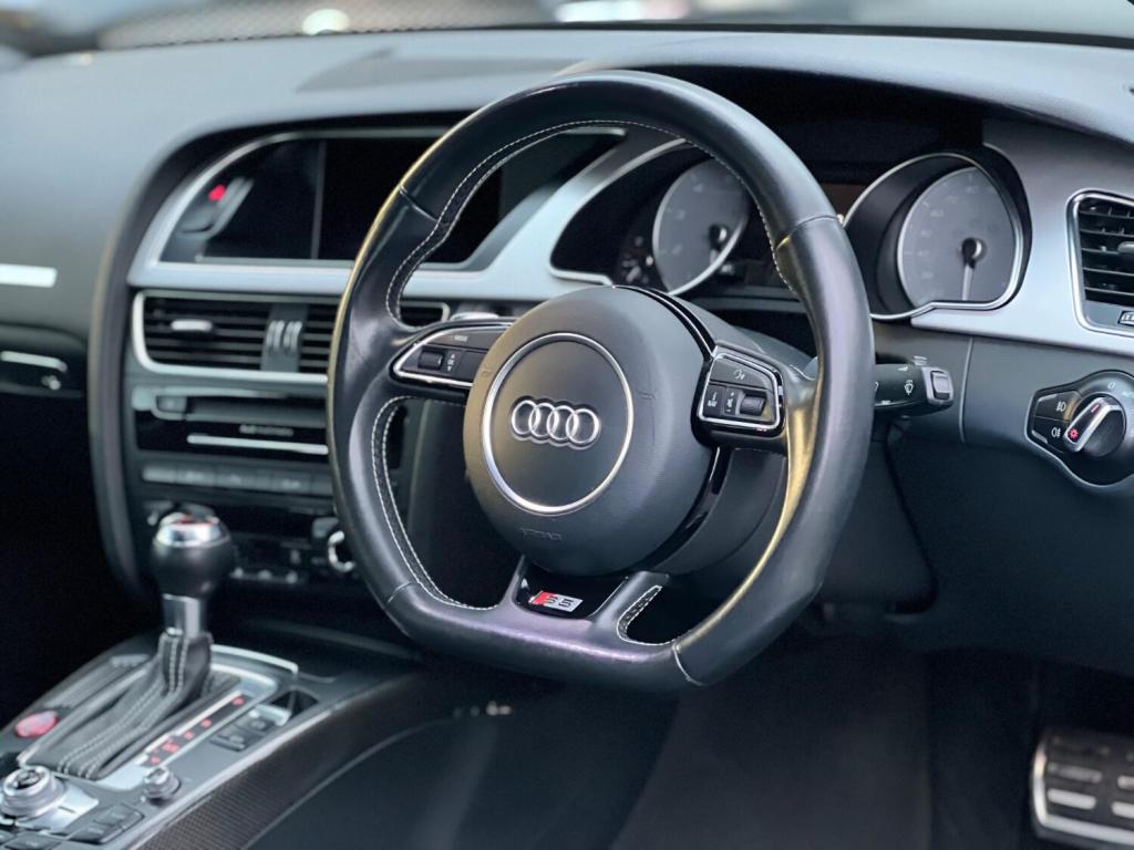 AUDI S5