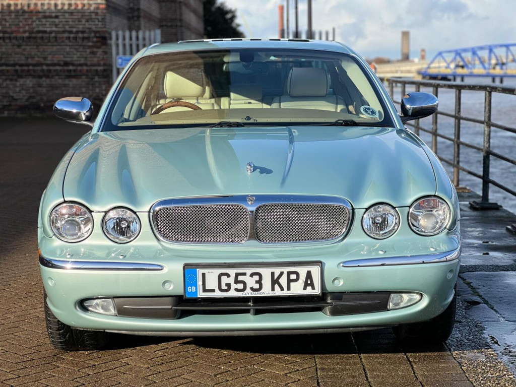 JAGUAR XJ