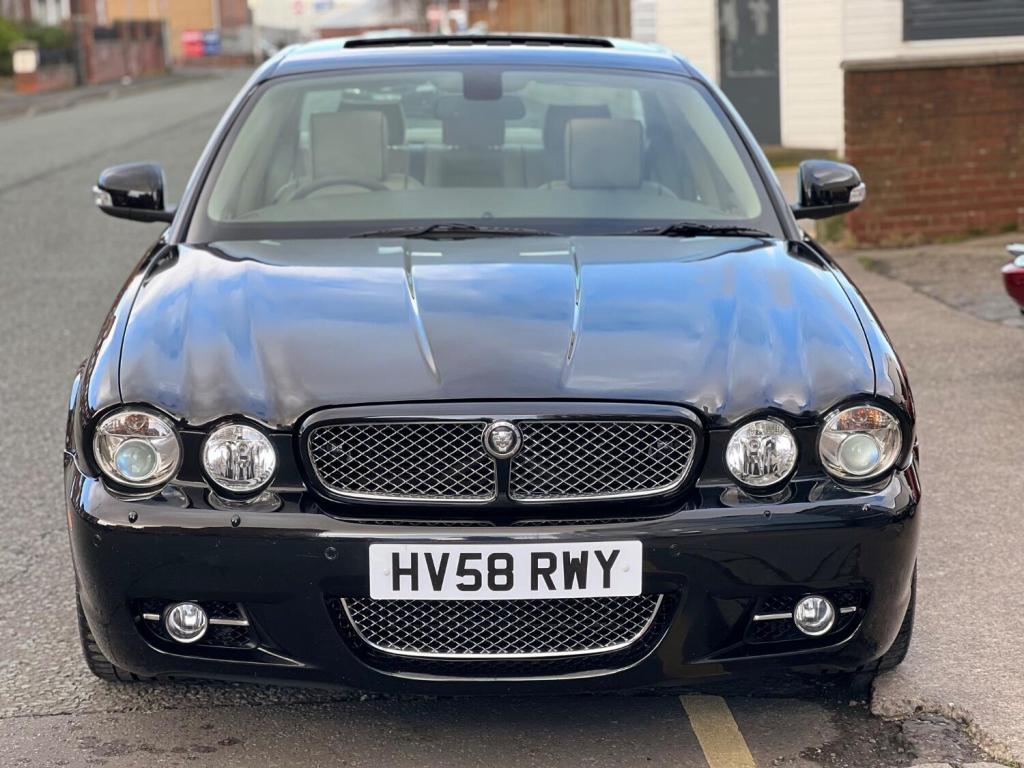 JAGUAR XJ