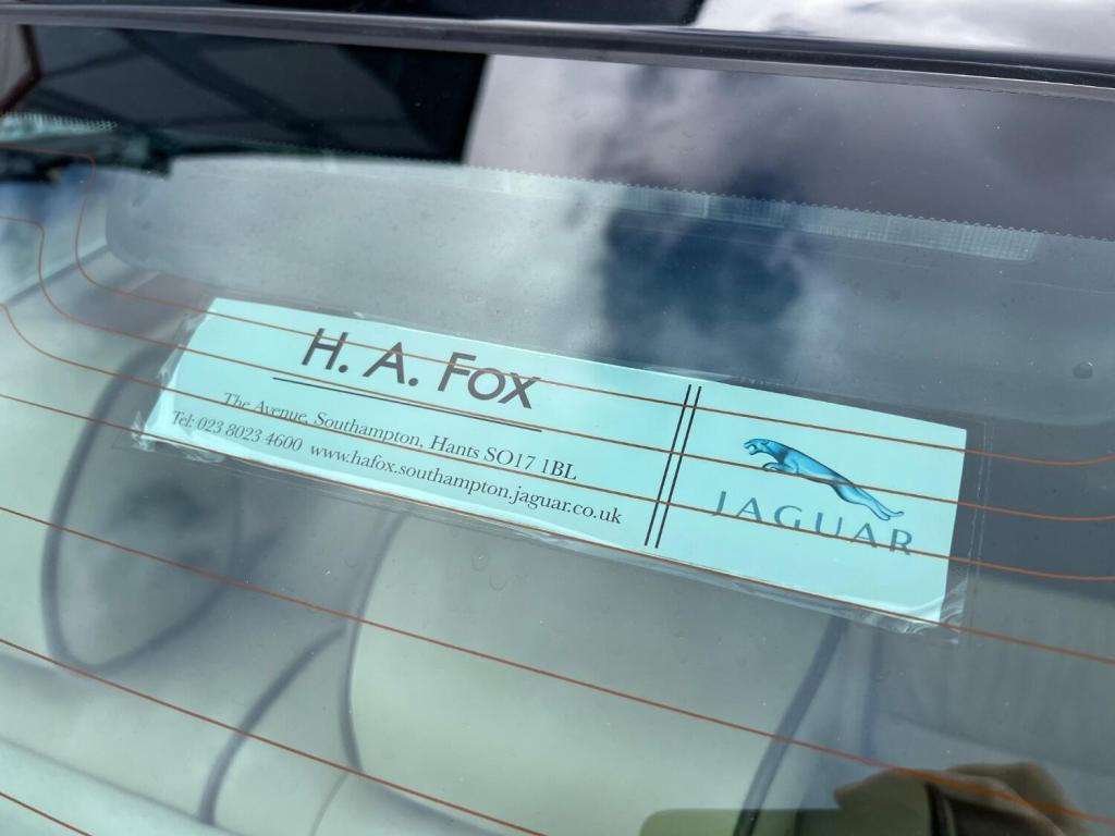 JAGUAR XJ