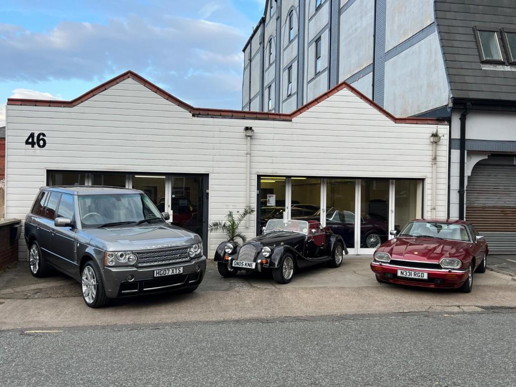 LAND ROVER RANGE ROVER