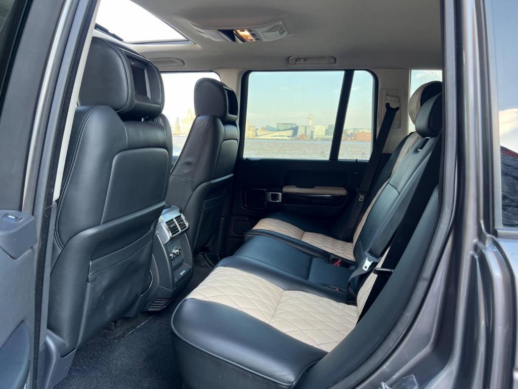 LAND ROVER RANGE ROVER