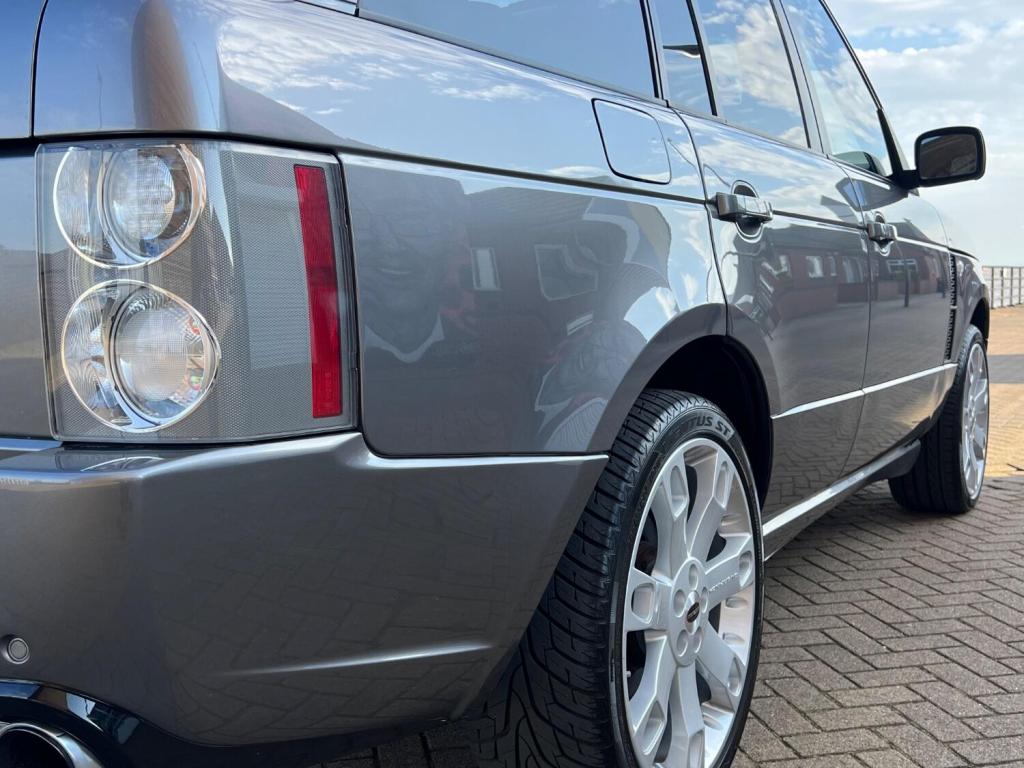 LAND ROVER RANGE ROVER