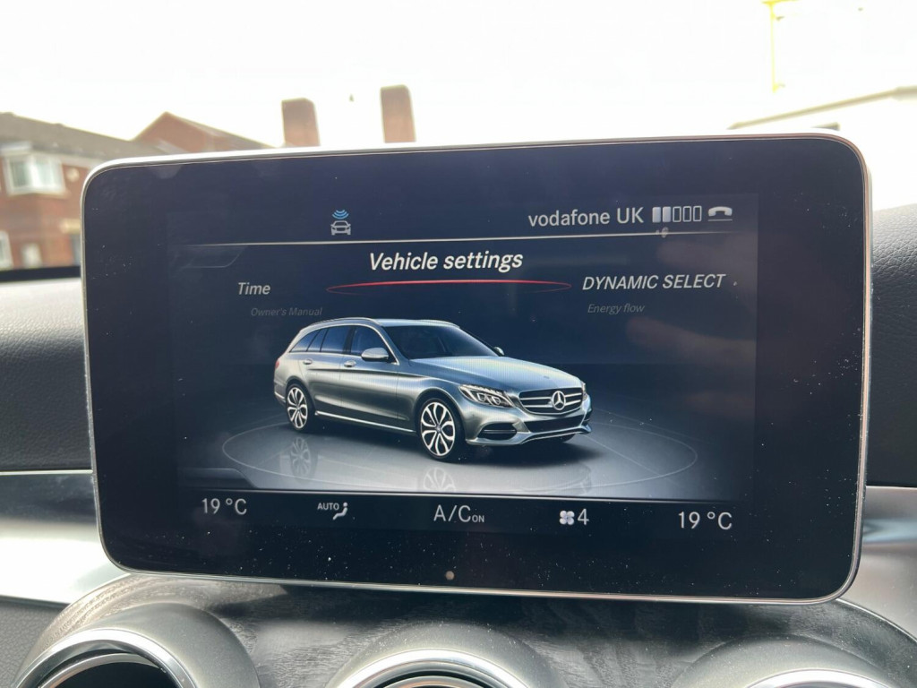 MERCEDES-BENZ C CLASS