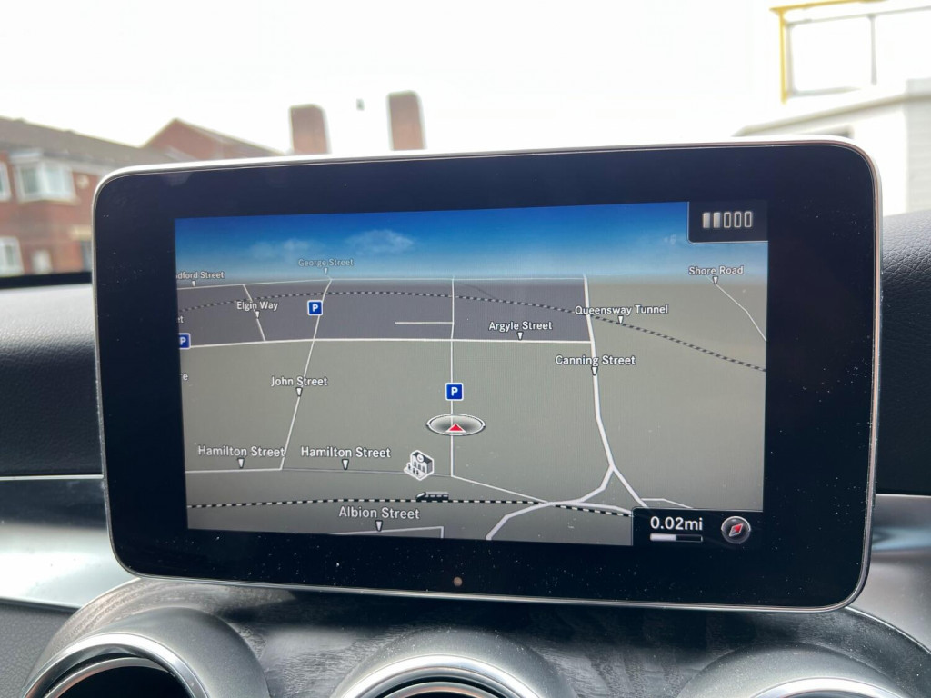 MERCEDES-BENZ C CLASS