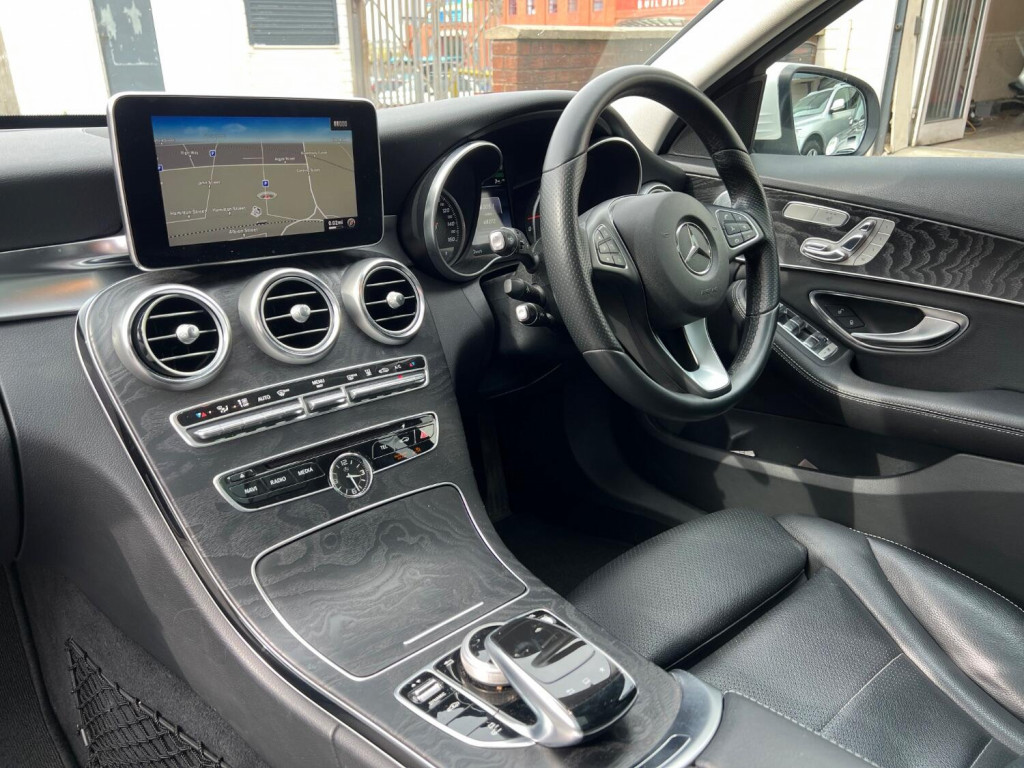 MERCEDES-BENZ C CLASS