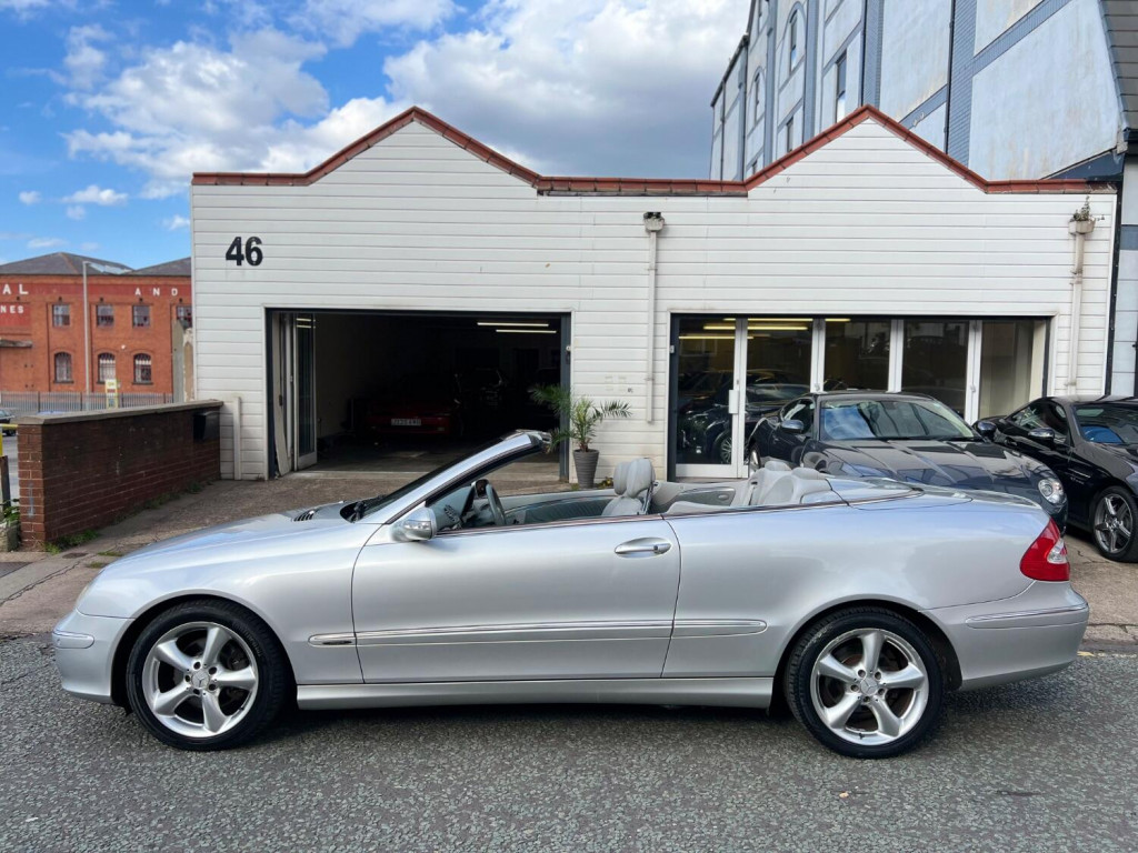 View MERCEDES-BENZ CLK 3.2 CLK320 Avantgarde