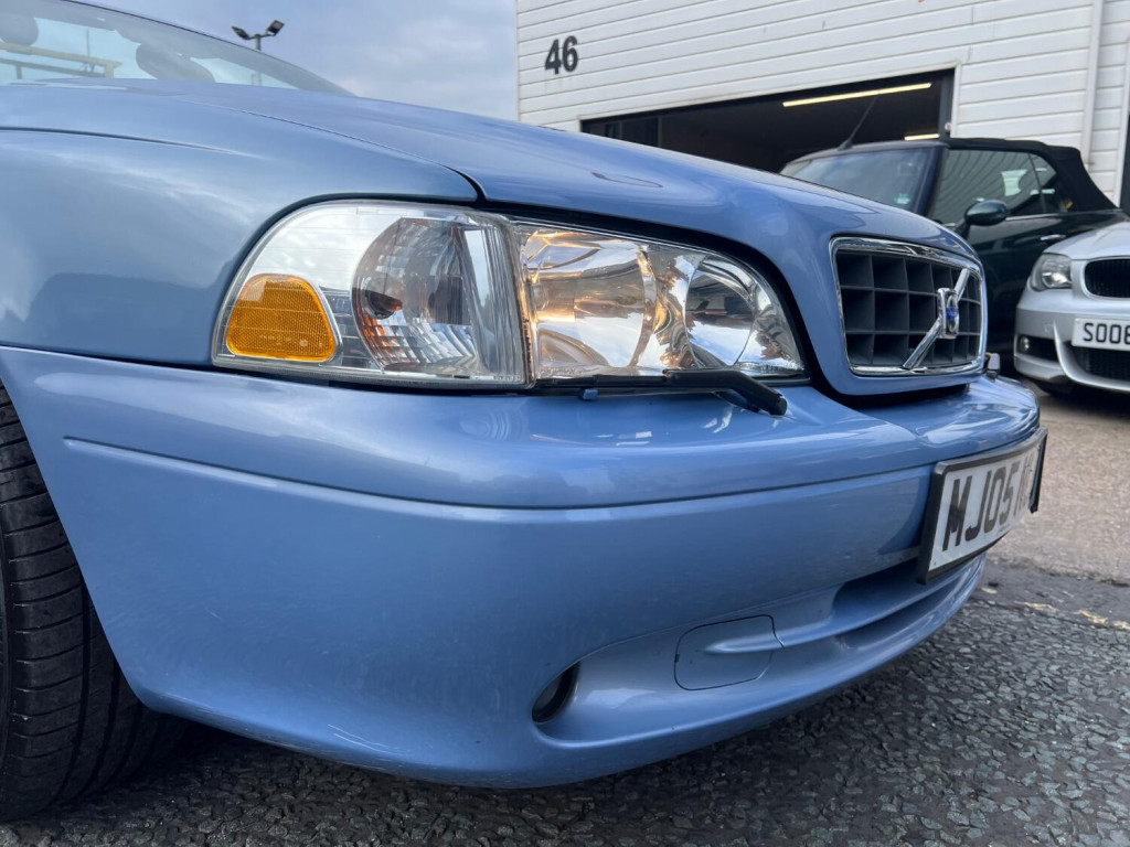VOLVO C70