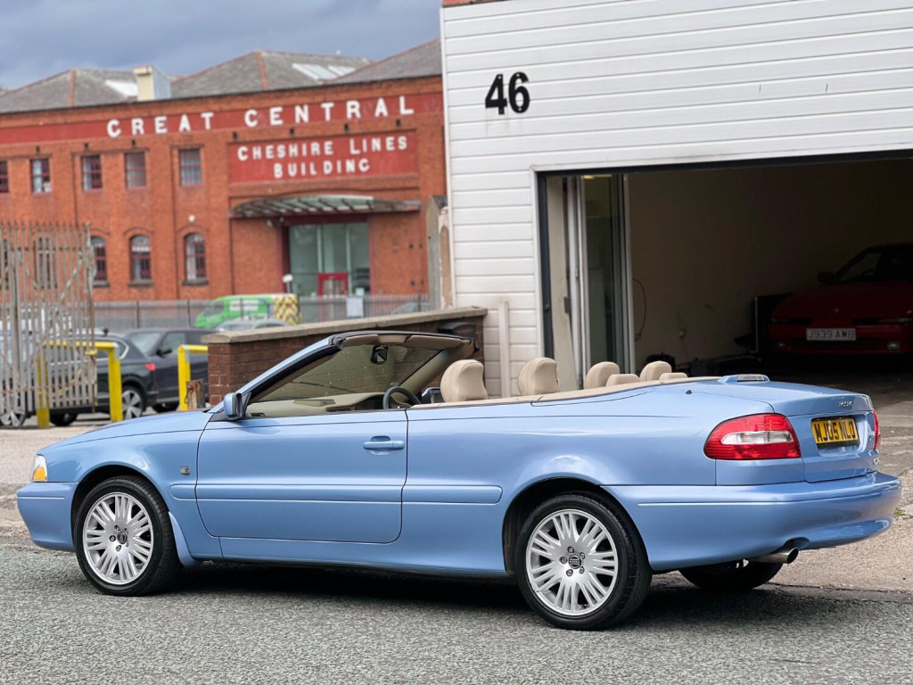 VOLVO C70