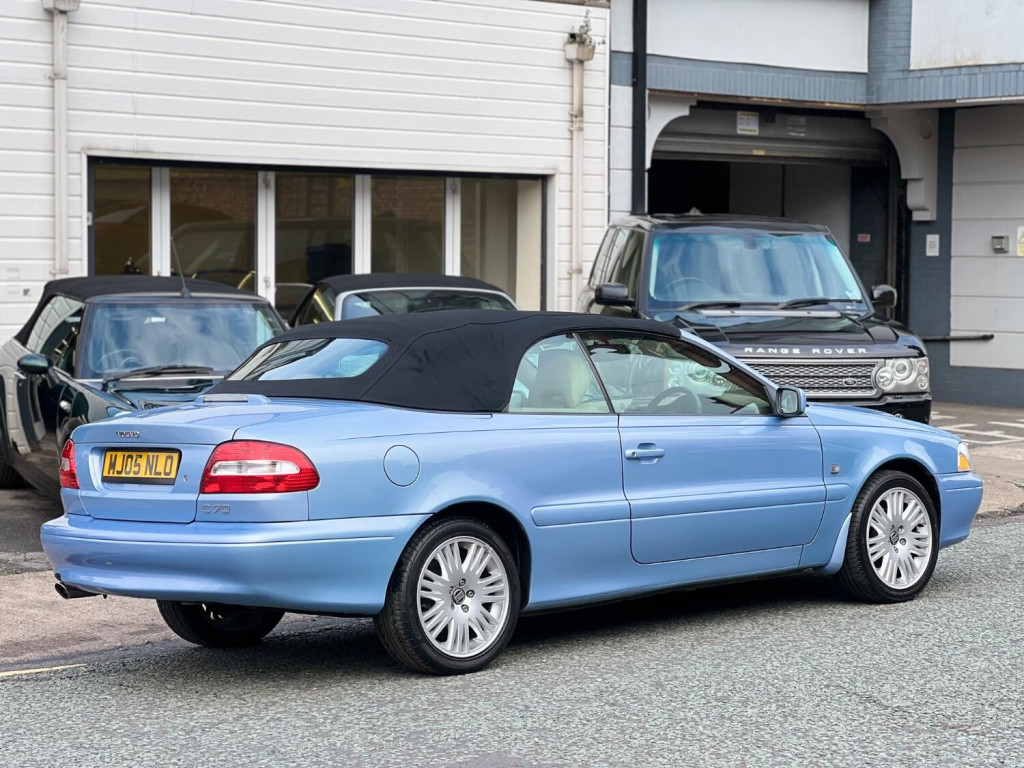 VOLVO C70