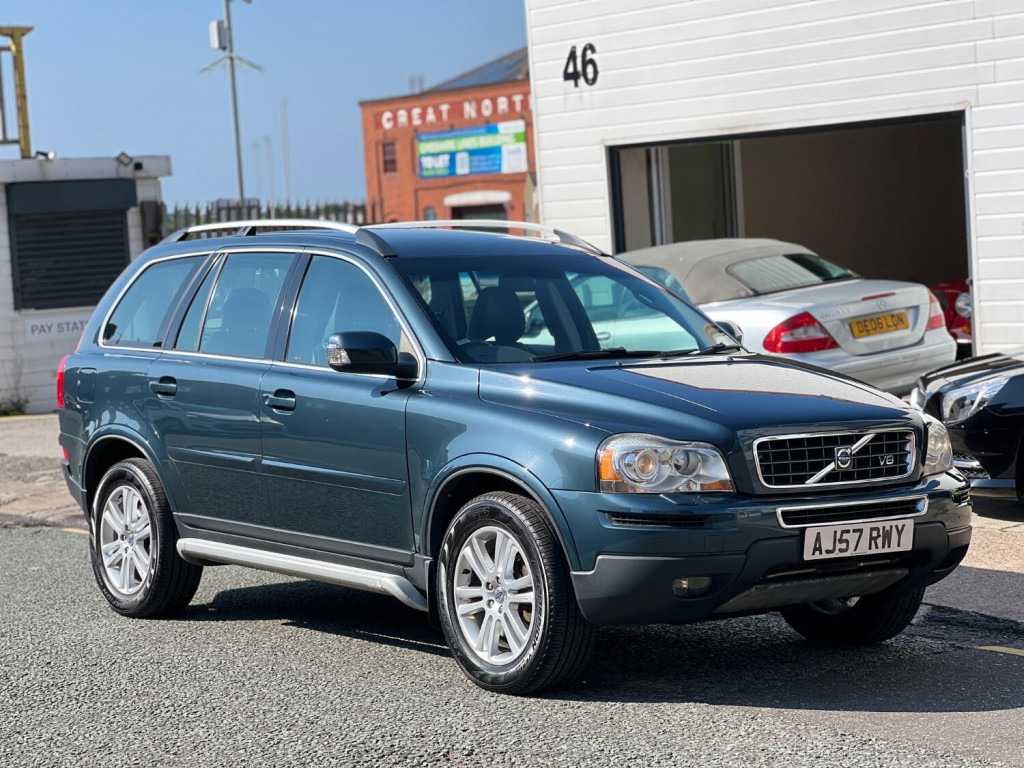 View VOLVO XC90 4.4 V8 SE Lux