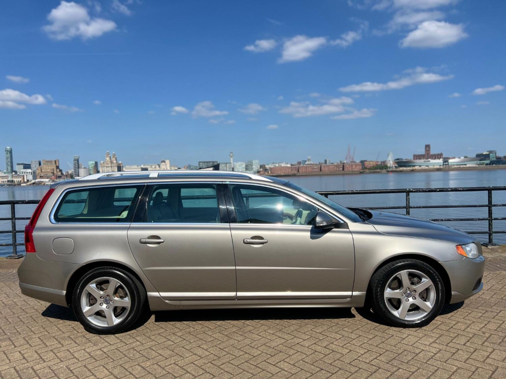 VOLVO V70