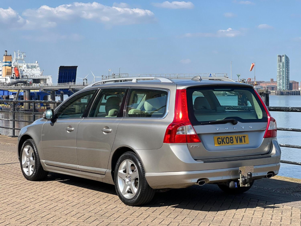 VOLVO V70