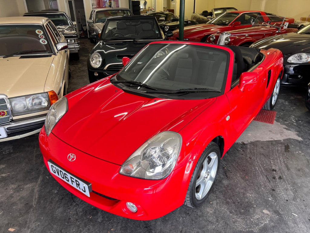 TOYOTA MR2