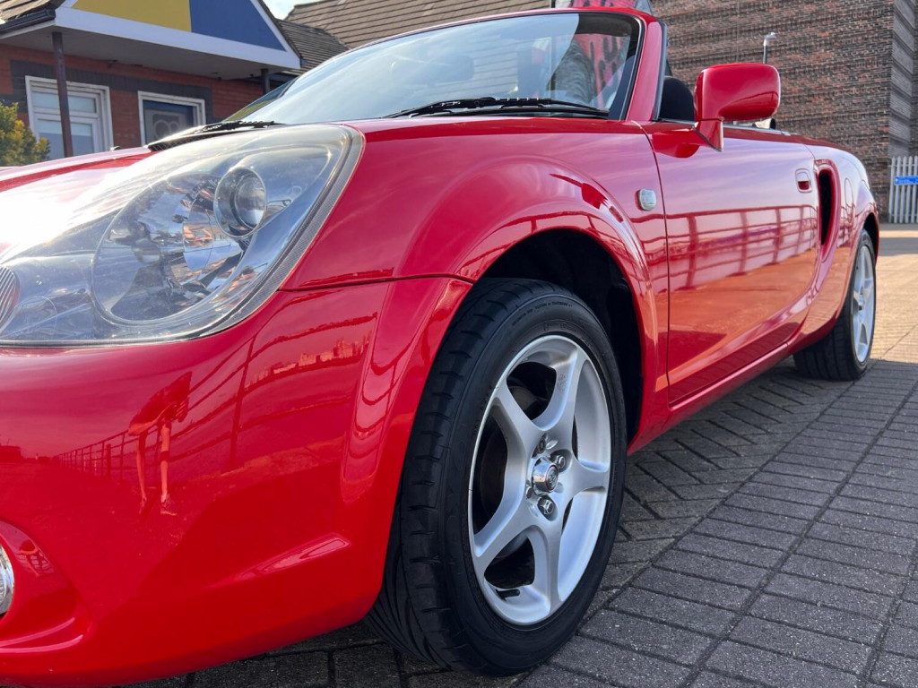 TOYOTA MR2