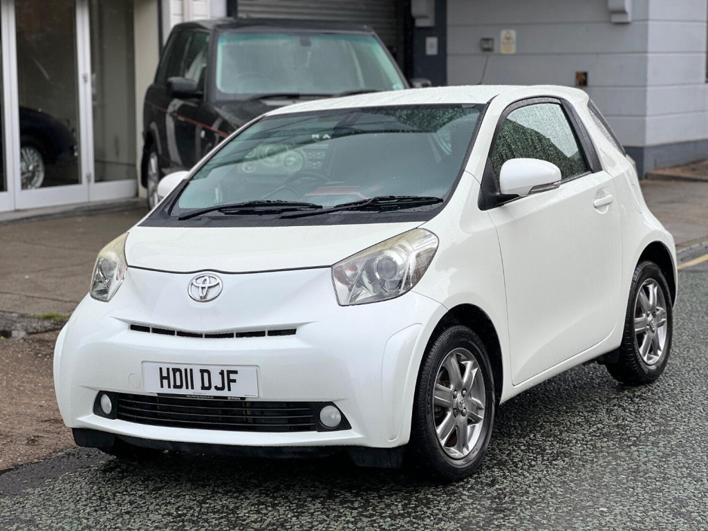 View TOYOTA IQ 1.0 VVT-i 2